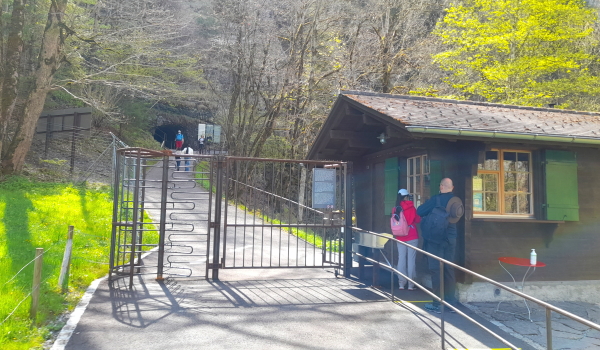 Trümmelbach Falls entrance and cash desk